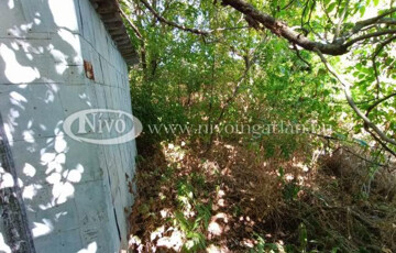 Eladó telek/földterület