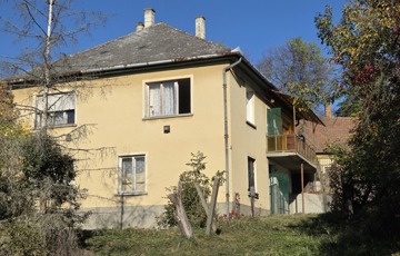 Eladó családi ház