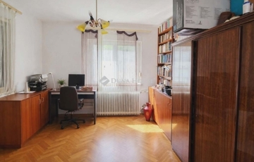 Eladó családi ház