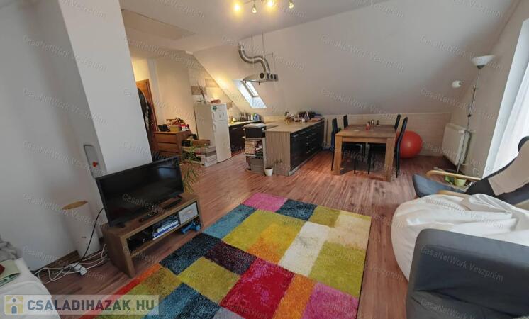 Kétlakásos, A+++ energetikai besorolású ikerház                                 