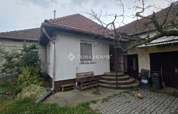 Eladó családi ház