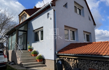 Eladó családi ház