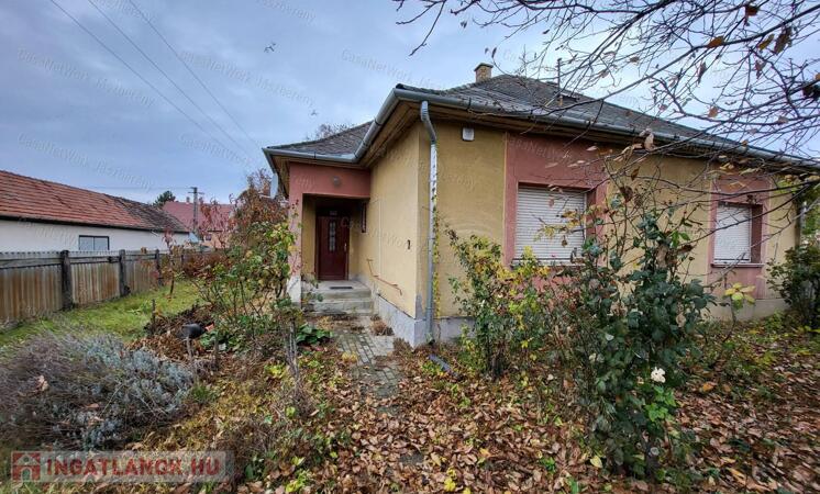 Eladó családi ház Jászapátin