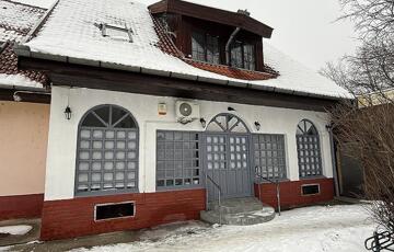 Eladó ipari ingatlan