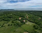 Hagyományok és komfort harmonikus ötvözete a vászolyi Öreg-hegyen