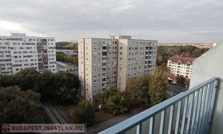 Jó állapotú panel lakás kiváló helyen                                 