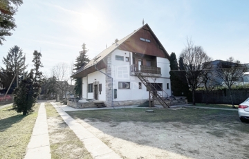 Eladó családi ház