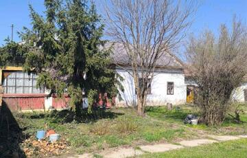 Eladó családi ház