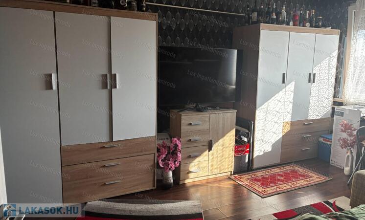 ÁRCSÖKKENÉS Eladó egy 49 m2-es, 2 szobás panellakás Dózsakertben                                 