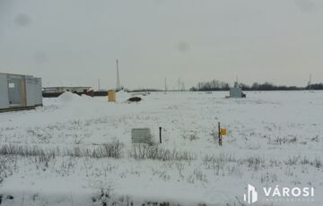 Eladó telek/földterület