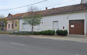 Eladó családi ház