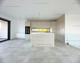 Eladó családi ház Solymár 320 000 000 Ft