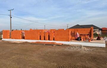 Eladó családi ház