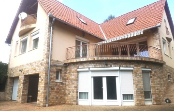 Eladó családi ház