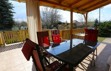 Eladó családi ház