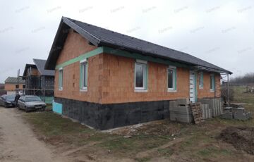 Eladó családi ház