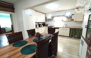 Eladó családi ház