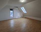 Eladó családi ház Balatonkenese 132 000 000 Ft