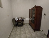 Eladó családi ház Pécs 76 900 000 Ft