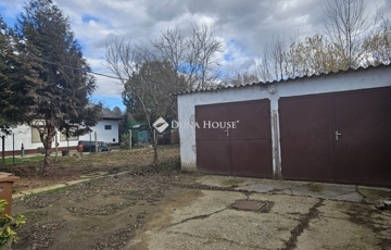 Eladó családi ház