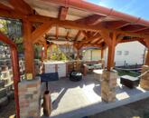 Panorámás helyen kedves, picike otthon