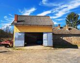 Sok lehetőség, kiváló lokációban - eladó CSALÁDI HÁZ KÁPTALANTÓTIBAN