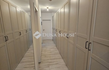 Eladó lakás