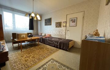 Eladó lakás