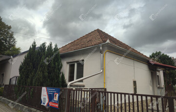 Eladó családi ház