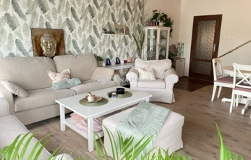 Eladó családi ház