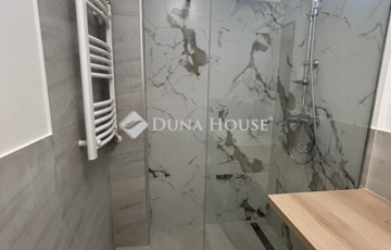 Eladó lakás