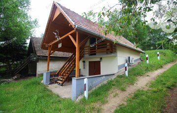 Eladó családi ház