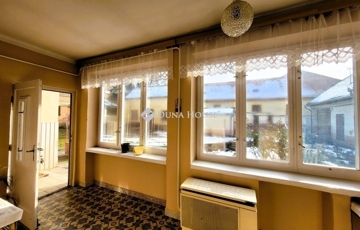 Eladó családi ház