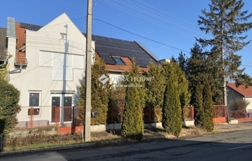 Eladó családi ház