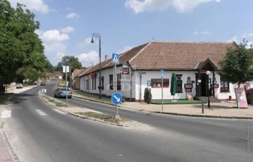 Eladó telek/földterület