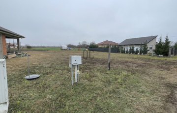 Eladó telek/földterület