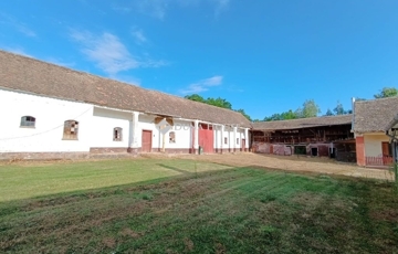Eladó családi ház