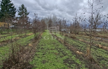 Eladó telek/földterület