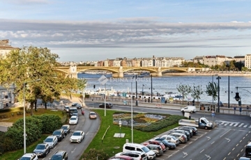 Eladó lakás