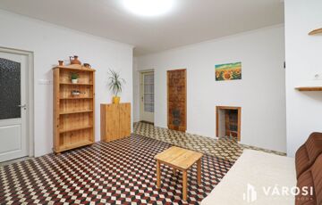 Eladó családi ház