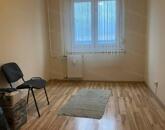 Szolnokon  a Malom utcában felújított 3 szobás lakás eladó!