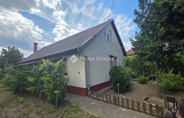 Eladó családi ház