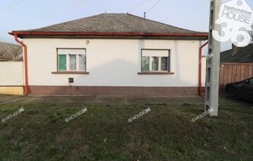 Eladó családi ház