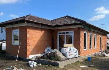 Eladó családi ház