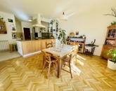 Eladó családi ház Vác 179 000 000 Ft