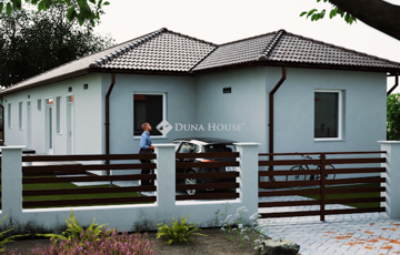 Eladó családi ház