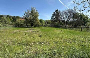 Eladó telek/földterület