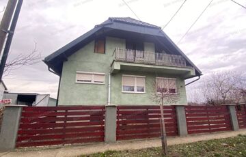 Eladó családi ház