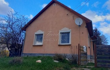 Eladó családi ház