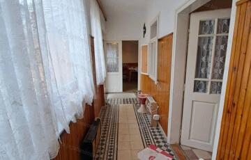 Eladó családi ház